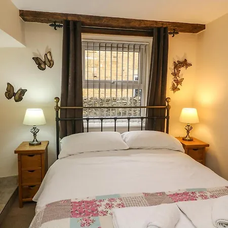 Anvil Barn Bainbridge